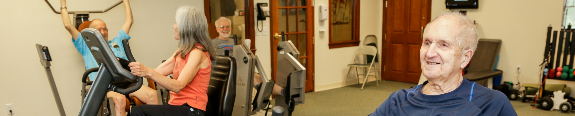 4 elderly people in gym